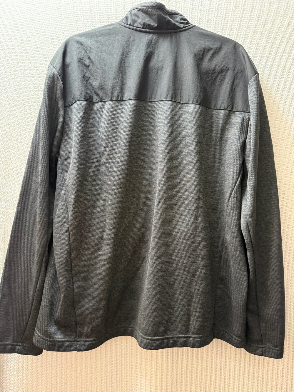 Orvis Men’s Dark Gray Lightweight Full-Zip Jacket with Black Yoke - Picture 11 of 12